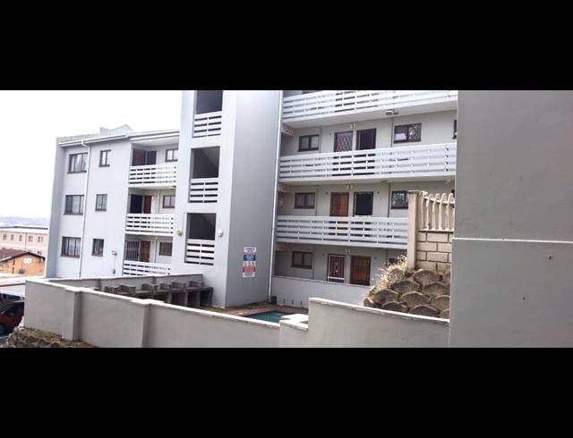 2 BEDROOM FLAT FOR SALE IN BLUFF